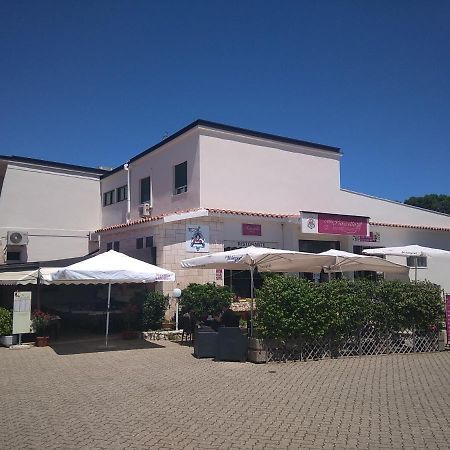 Hotel Autostello Castellana Grotte Exterior photo
